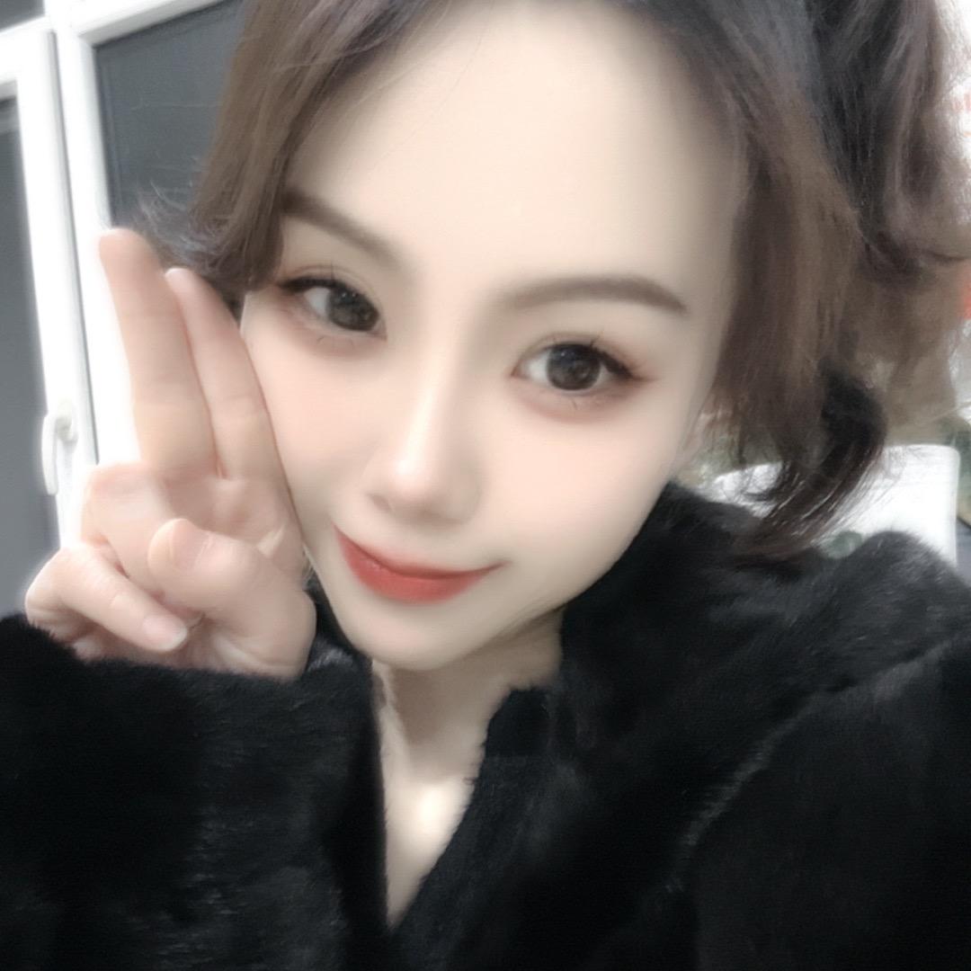 小翠 疯癫办公室