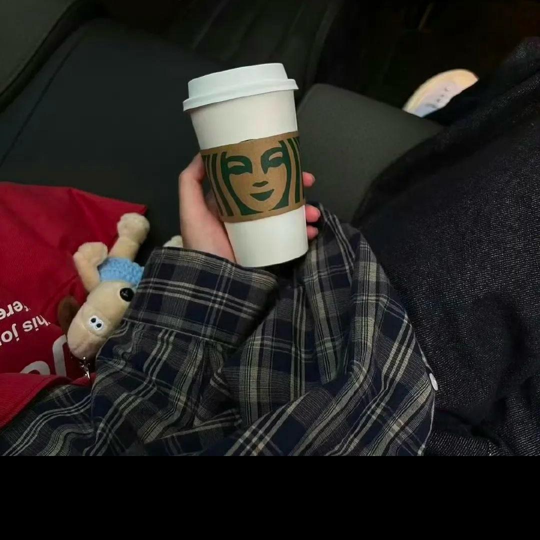 爱弹古筝的女孩