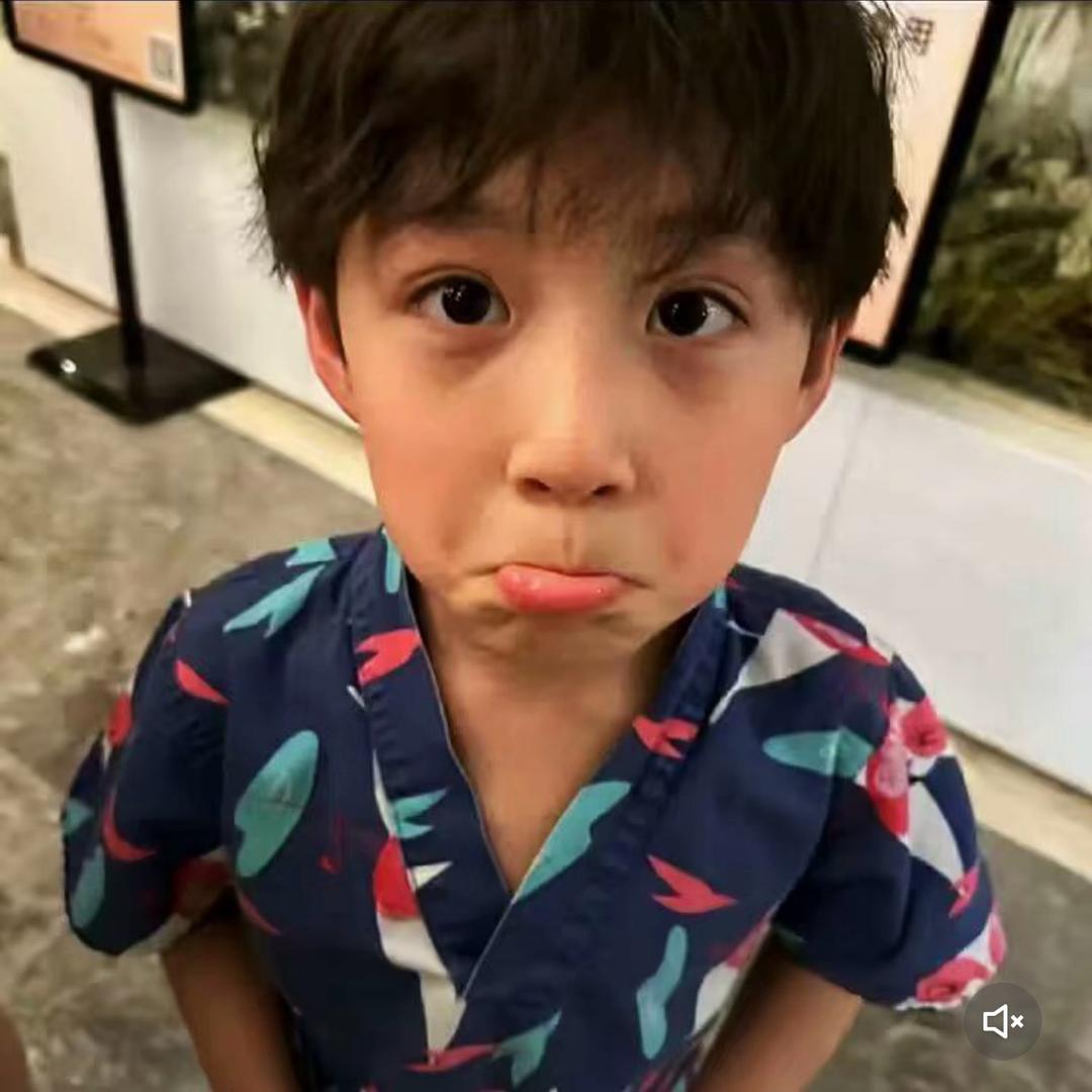 网站上的人是她