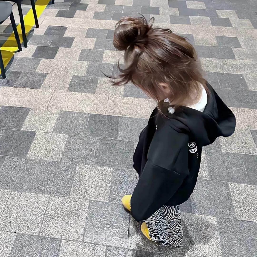 @小W