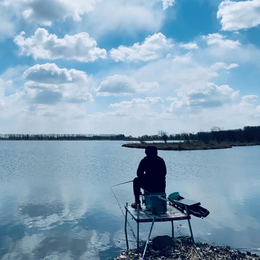 枯藤三千钓鱼🎣