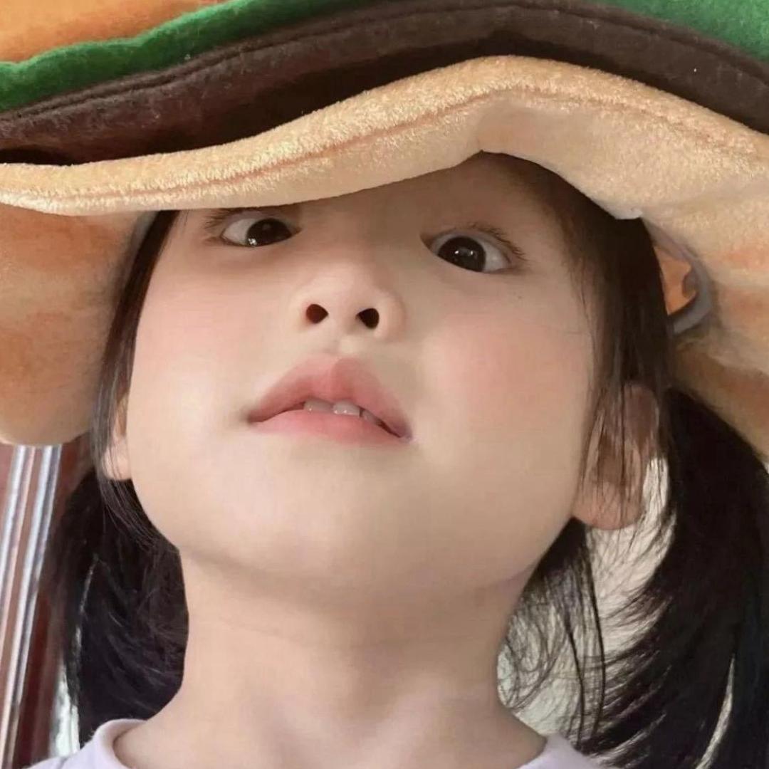 熊二不爱喝啤啤.