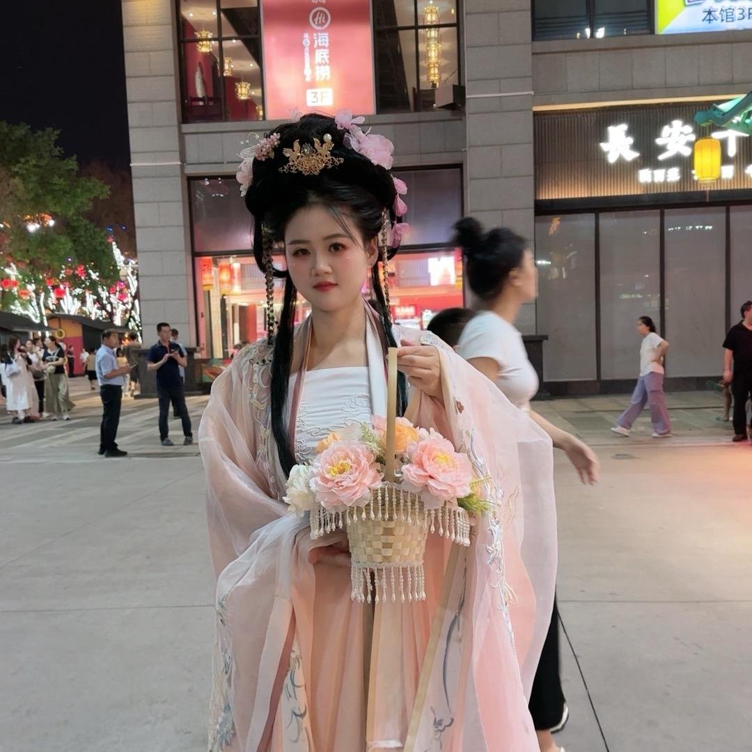 涵情秀雅采购小丽