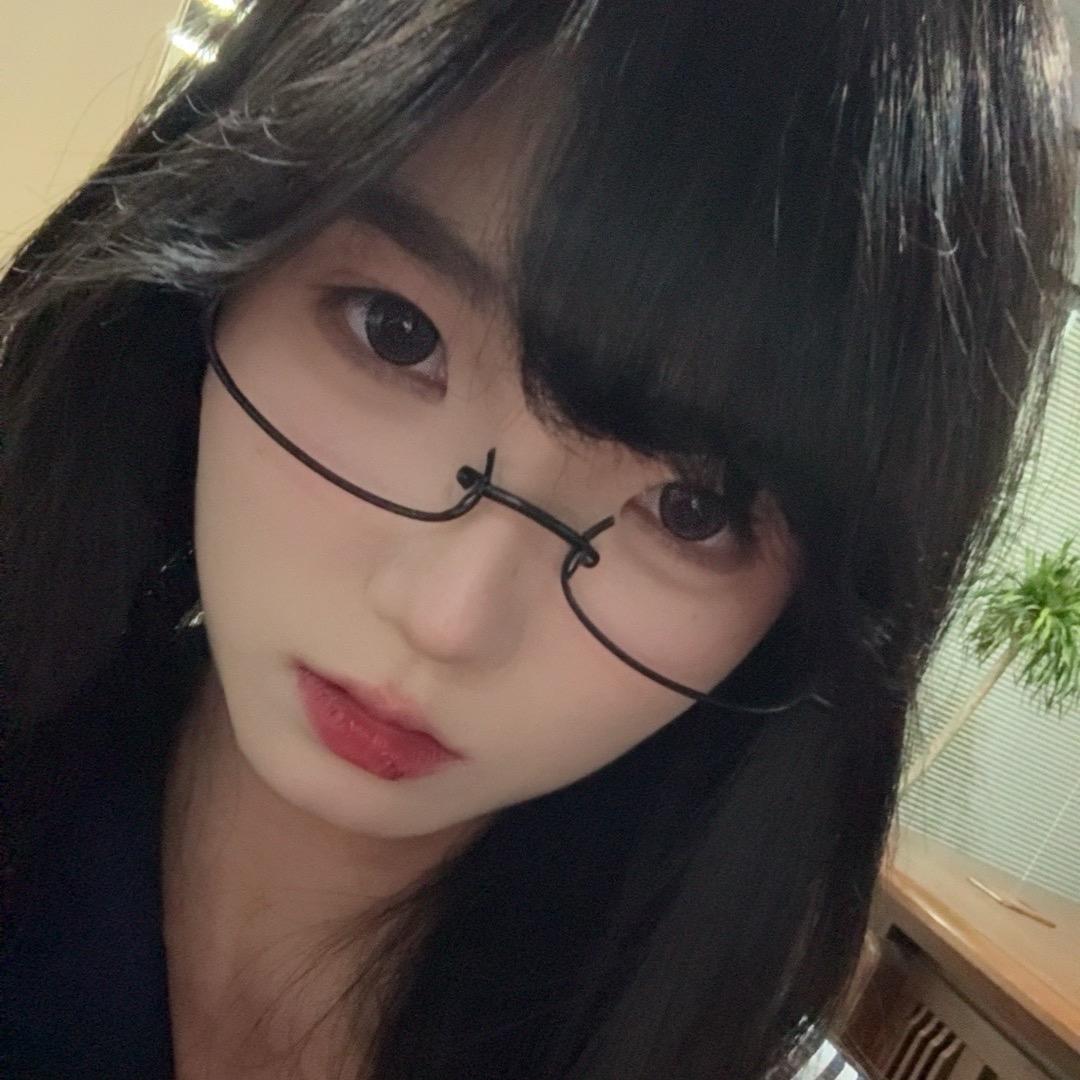 小怡吃不饱