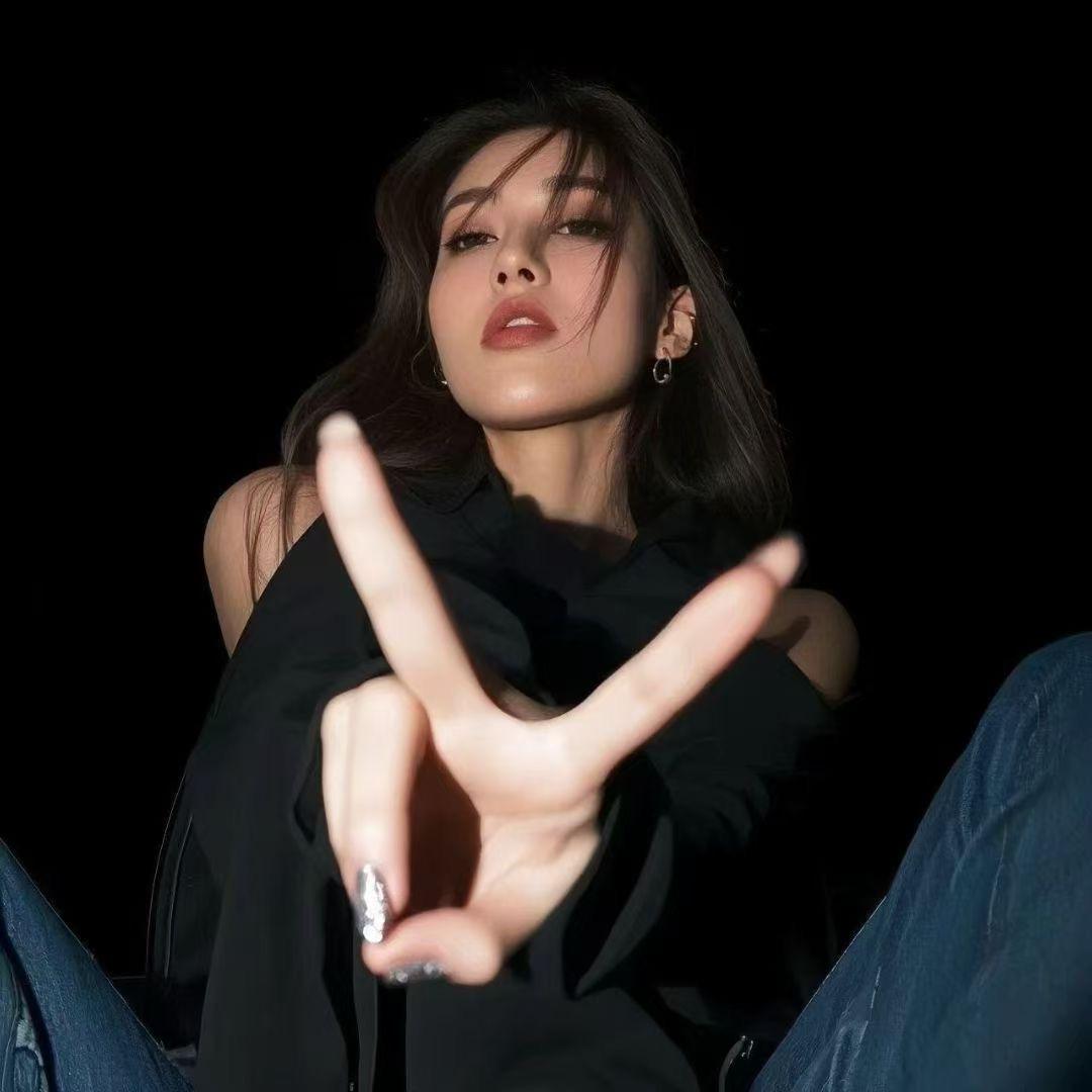 一个有趣的女人.🦋