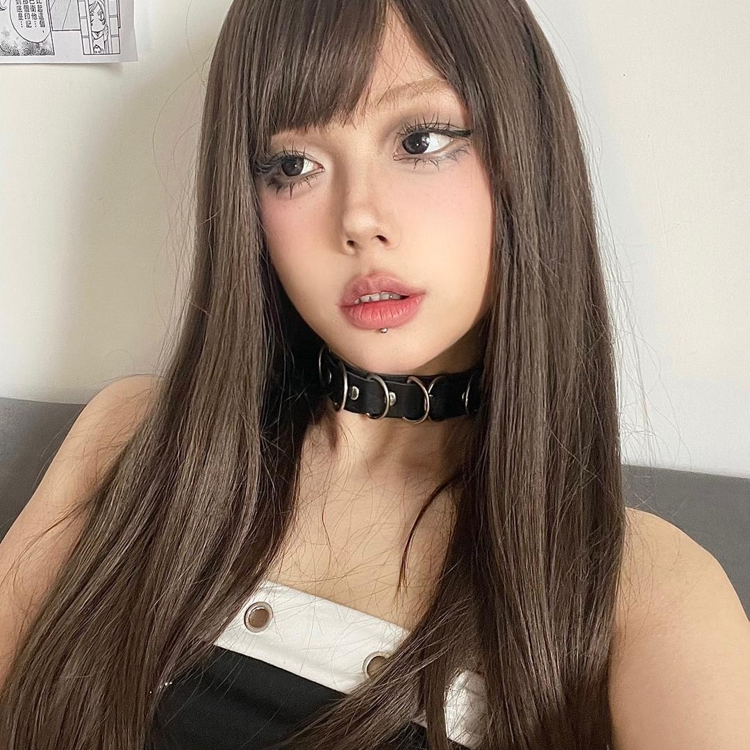 抱抱丧菇