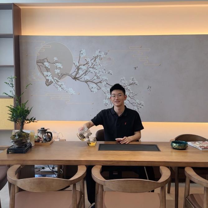 杨总工厂服饰