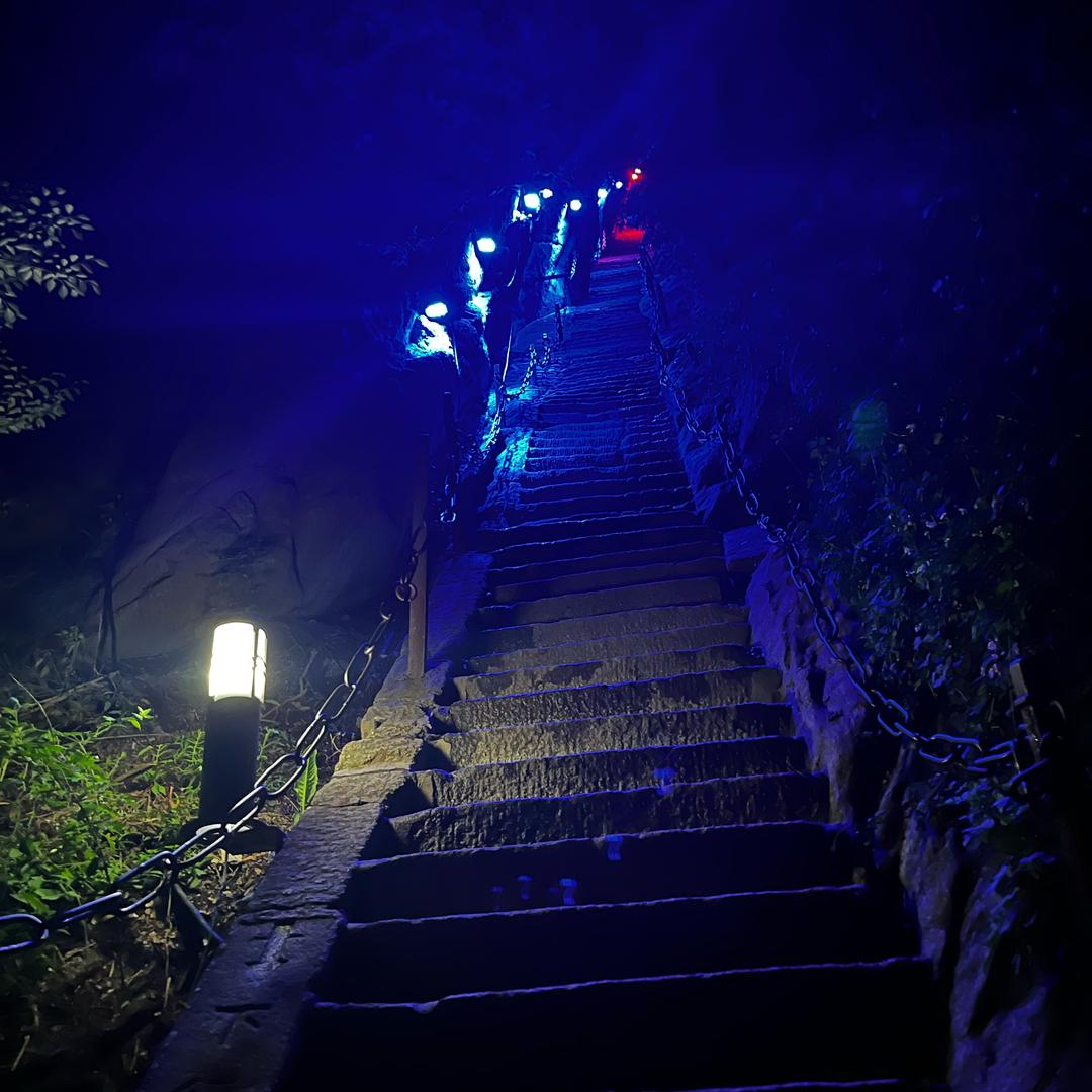 大喇叭（砥砺前行）