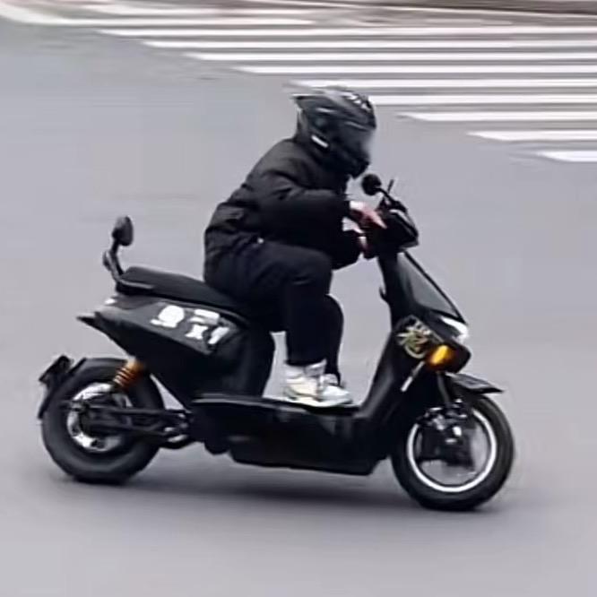 冬冬不压弯