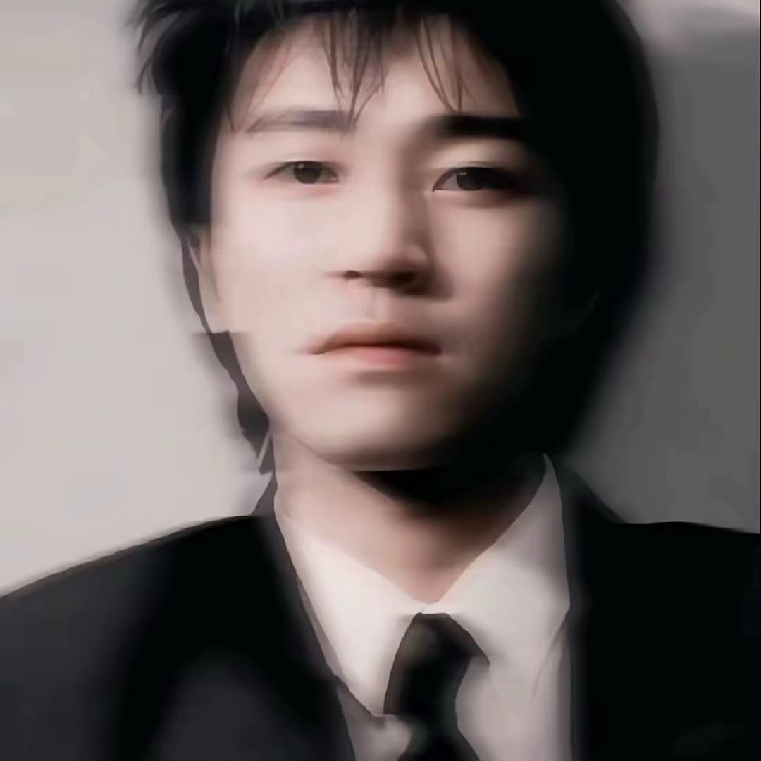 张富贵.