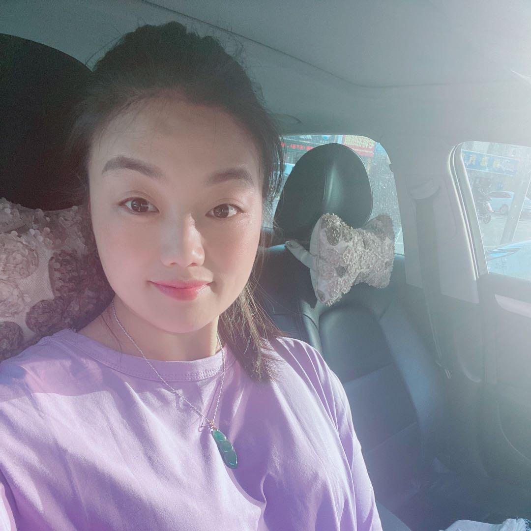 菩静《好物在橱窗》