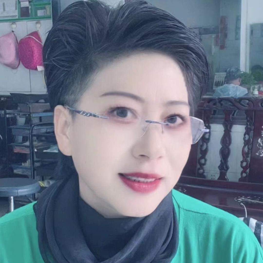 美丽华短发设计小号