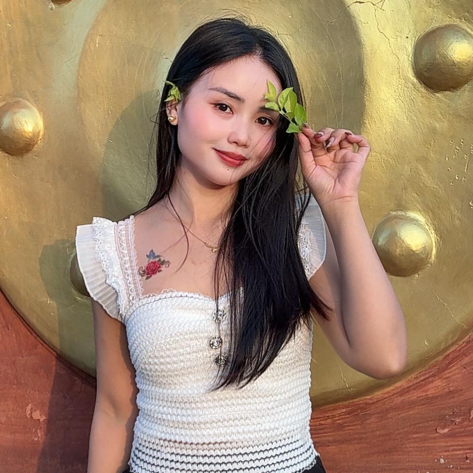 @Kyi Kyi &  丽丽