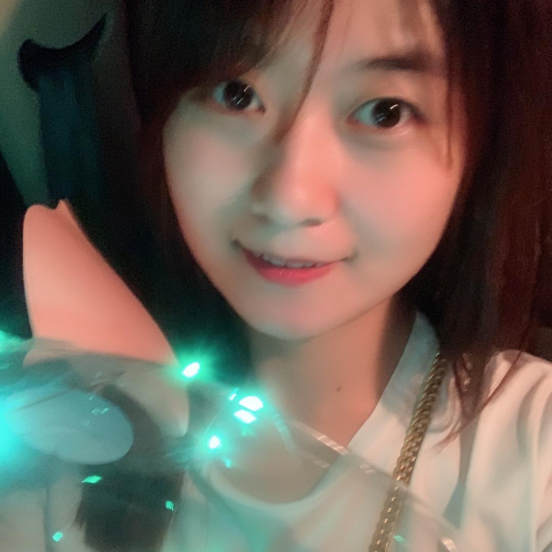 崔崔