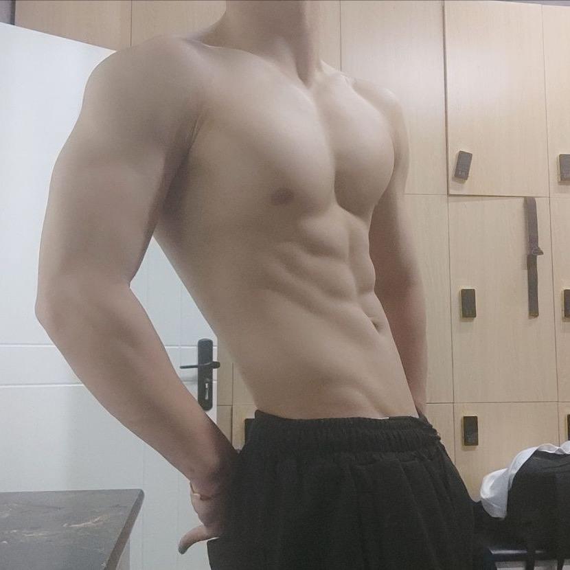 丶小康（扎西德勒）