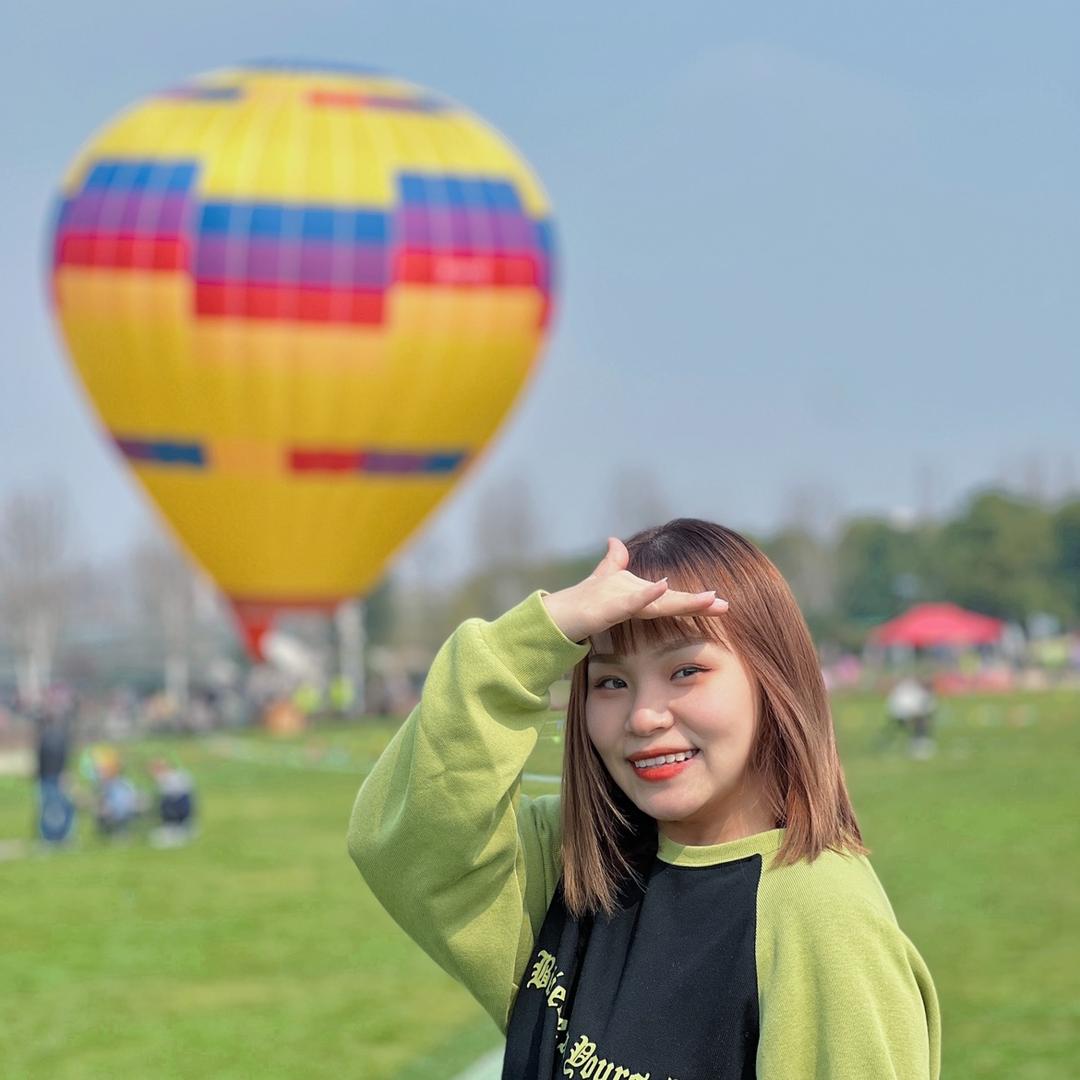 依依💛💛