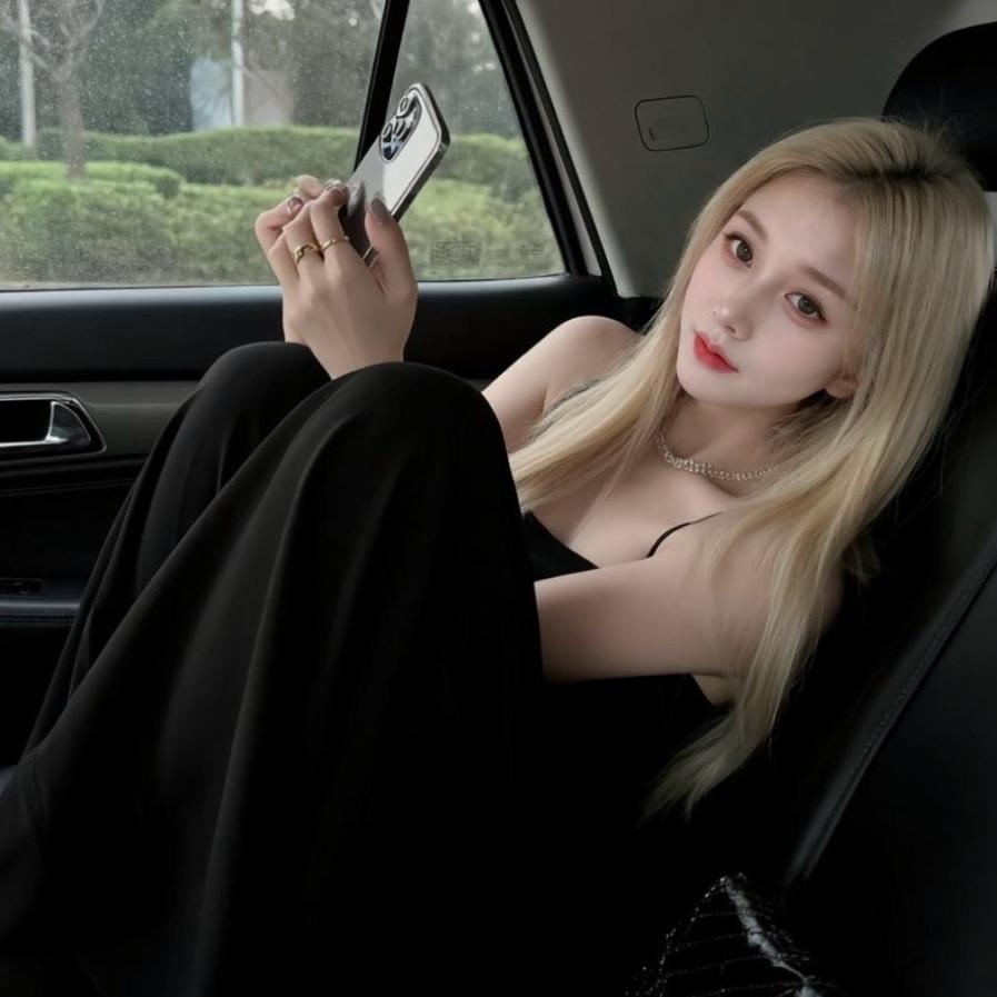 L.💫