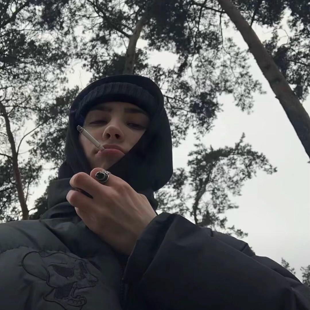 ￴ ￴￴ ￴ ￴￴  ￴ ￴ ￴ ￴