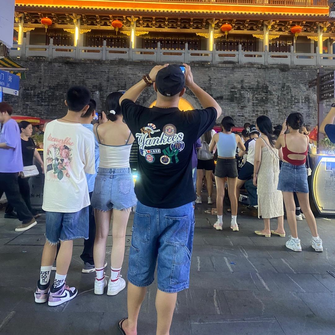 粤M：小名、小哥