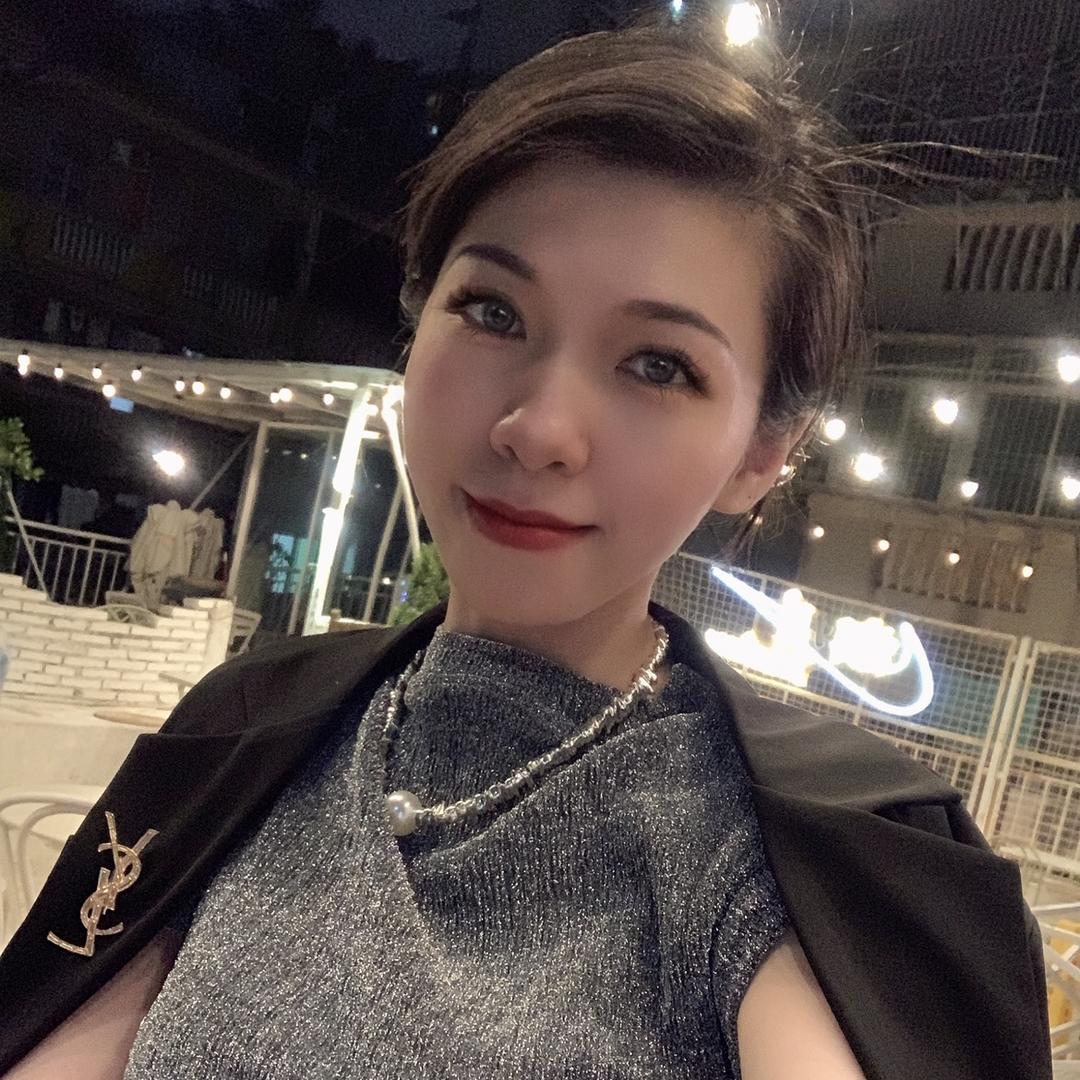 黄大小姐