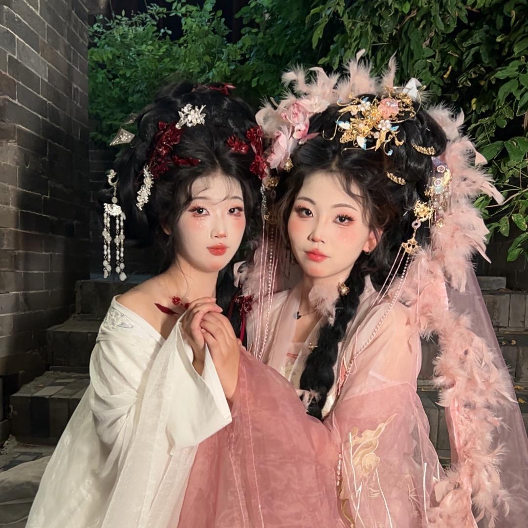 在洛阳的化妆师·多多