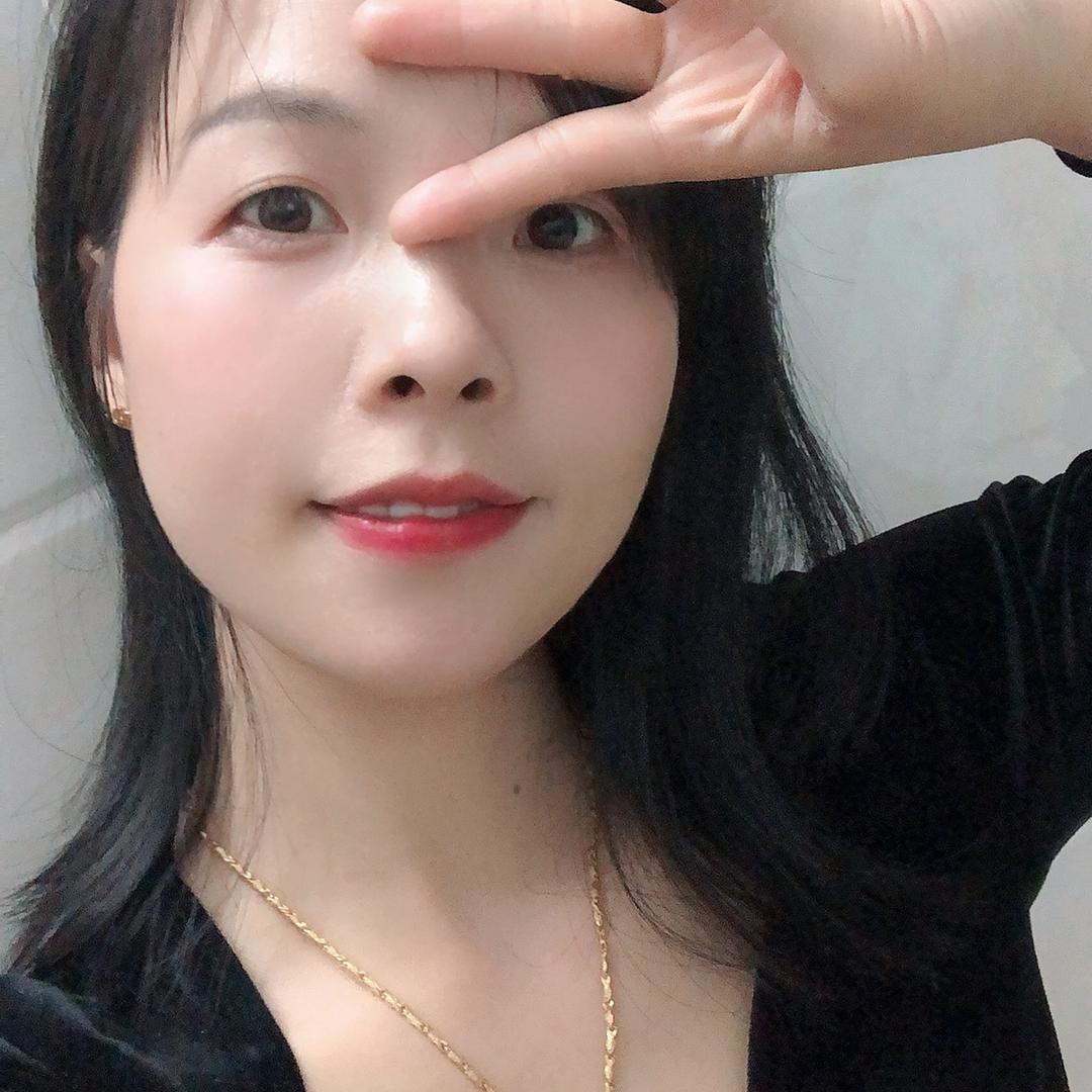 瑶瑶(市场运营部长😂)