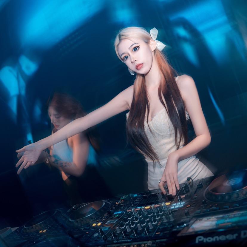 DJ Ai 小艾