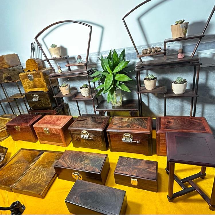 轩芸阁度尾工艺厂