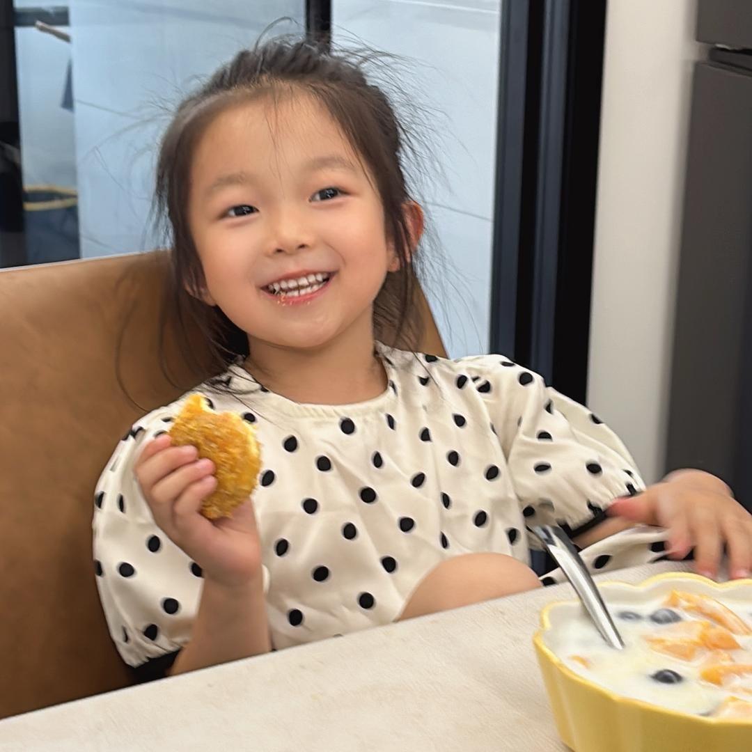 👧🏻洛洛