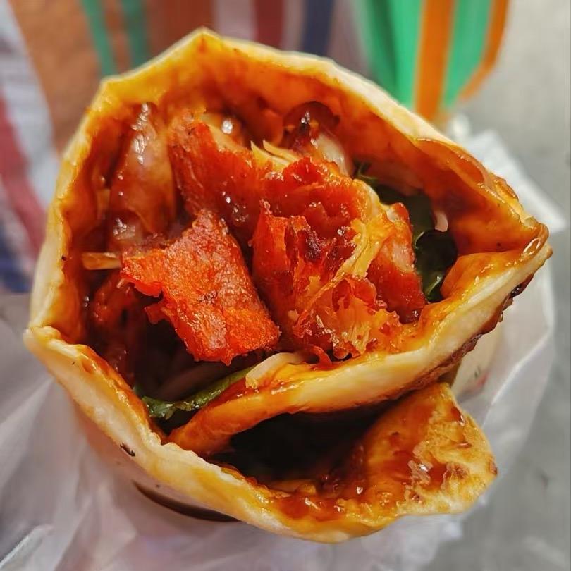 小李鸡蛋灌饼烤冷面