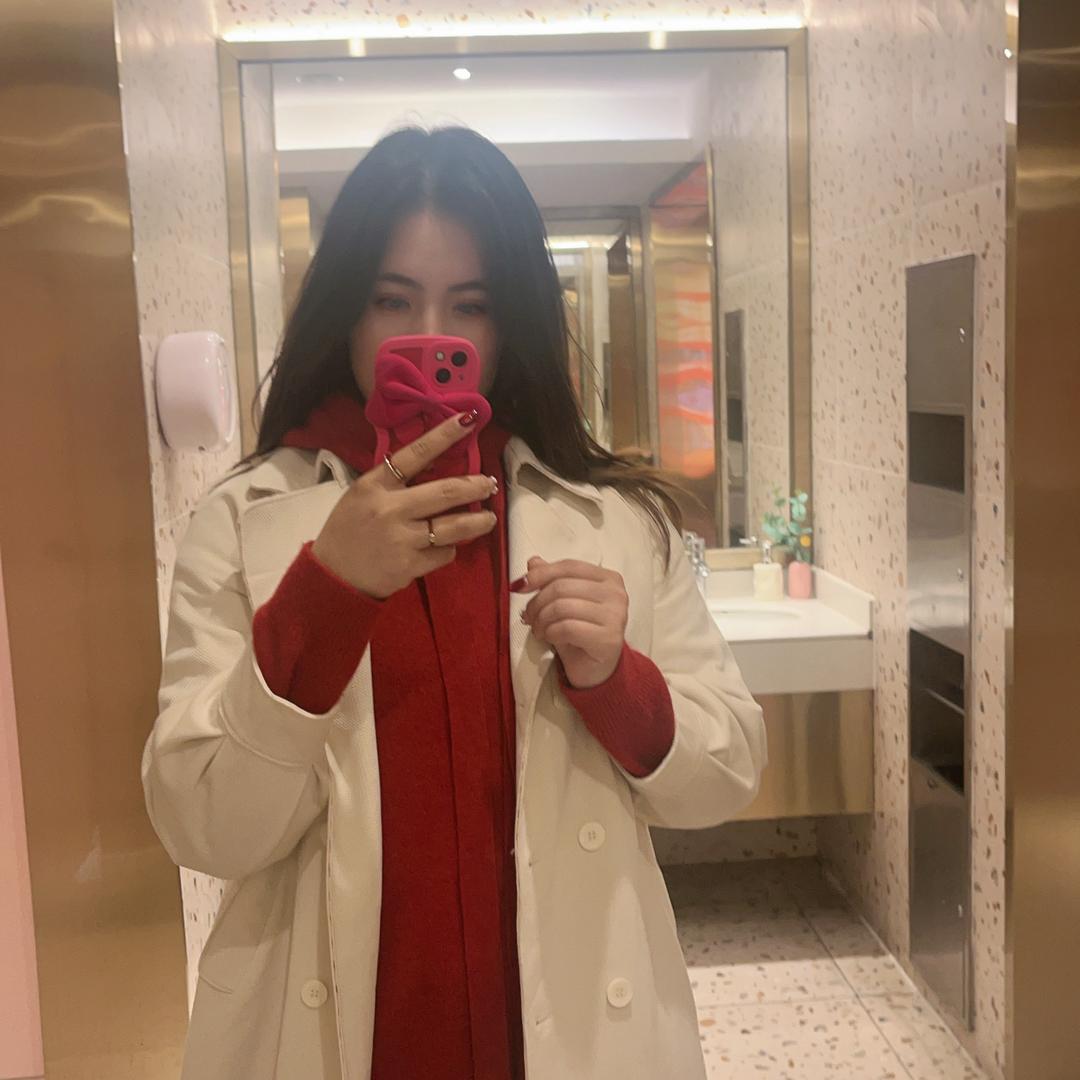 慵懒的小猫🐱