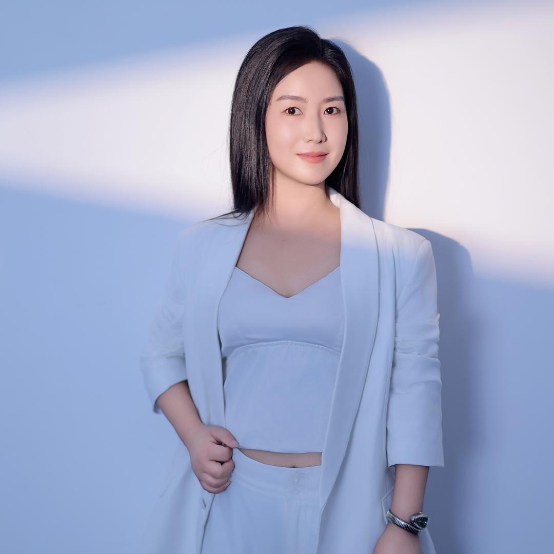 睿杰国际欢欢老师