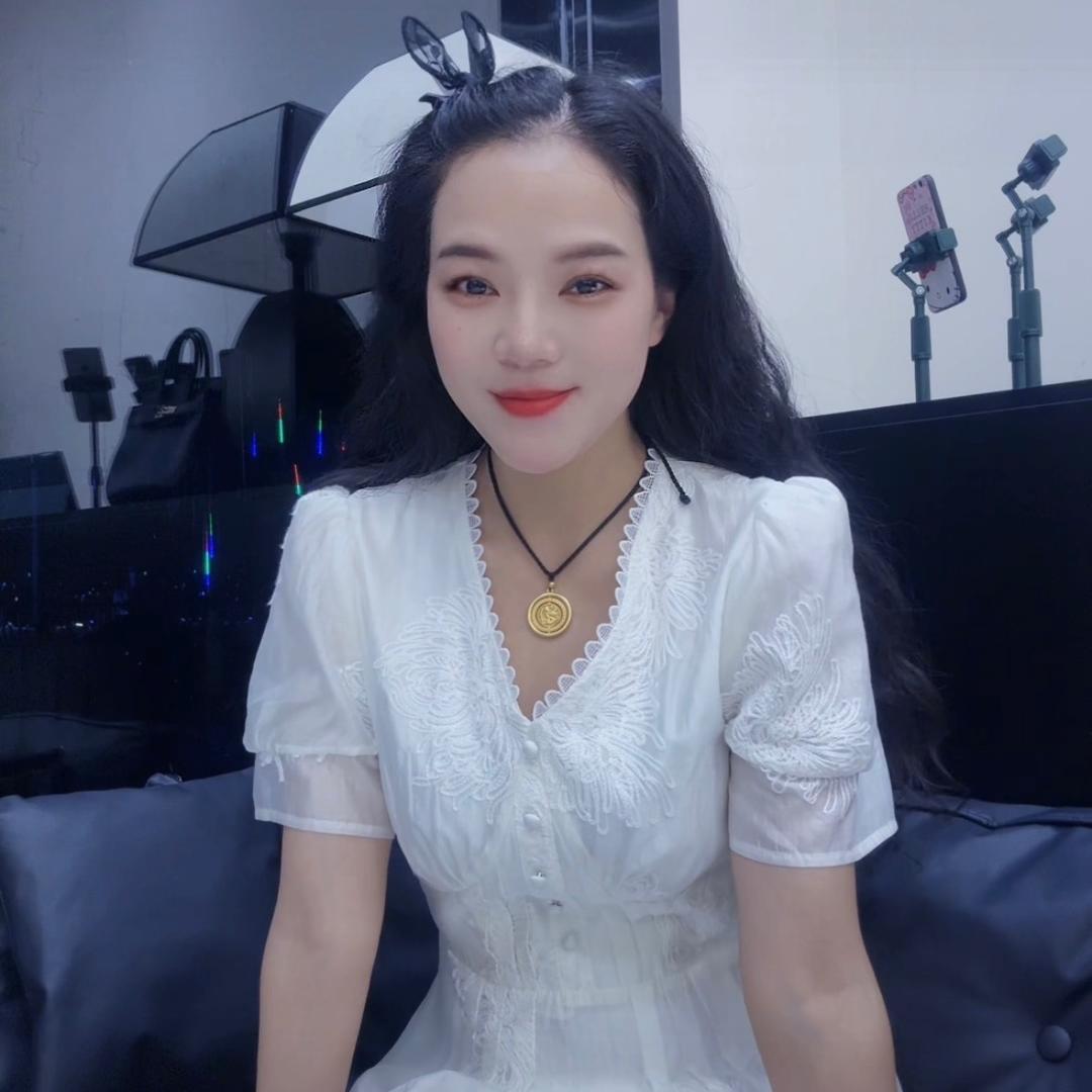 宣恩三桥欧韩女装馆