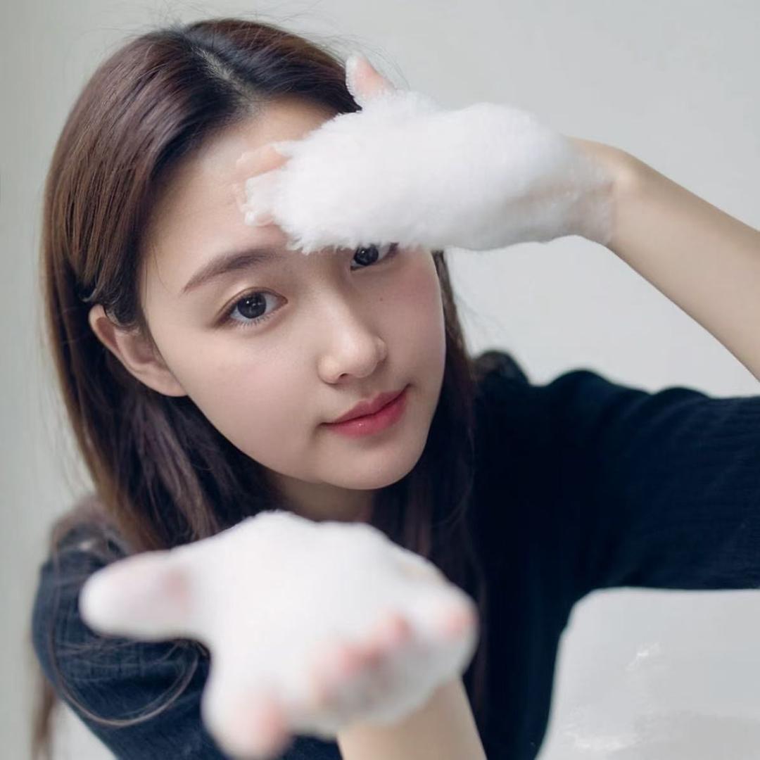 财神爷最爱的小杨🥰