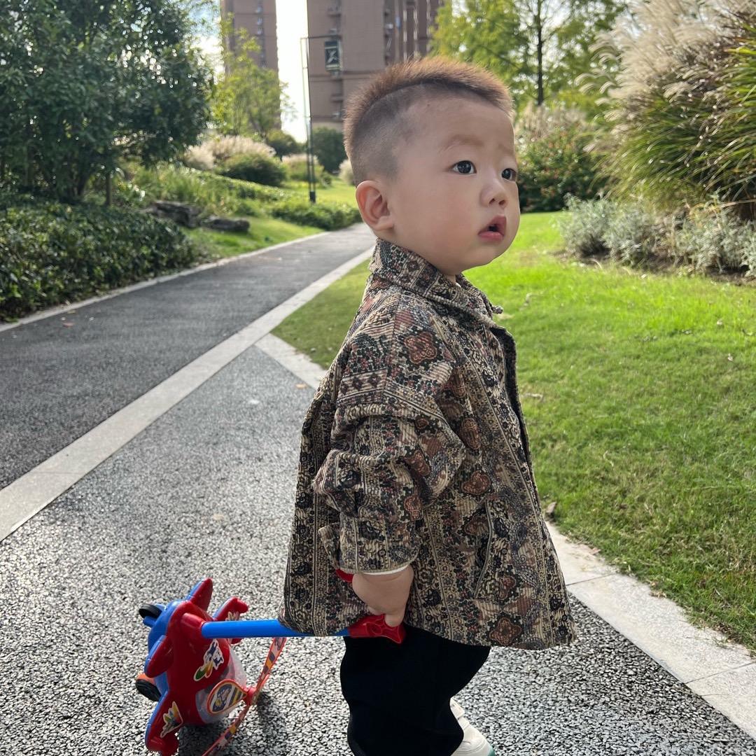 小昱安