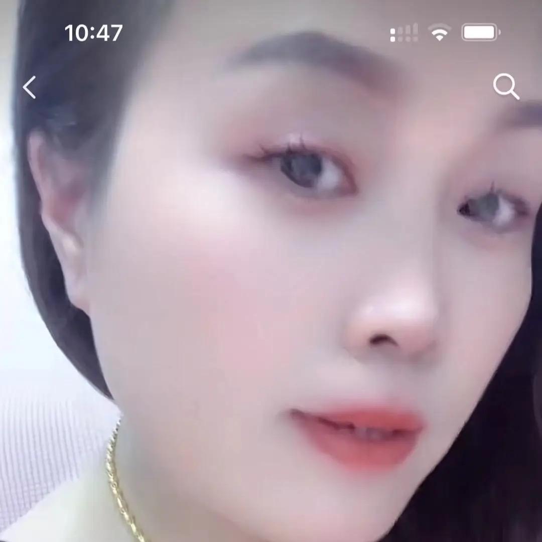 受伤的女人寻找真爱