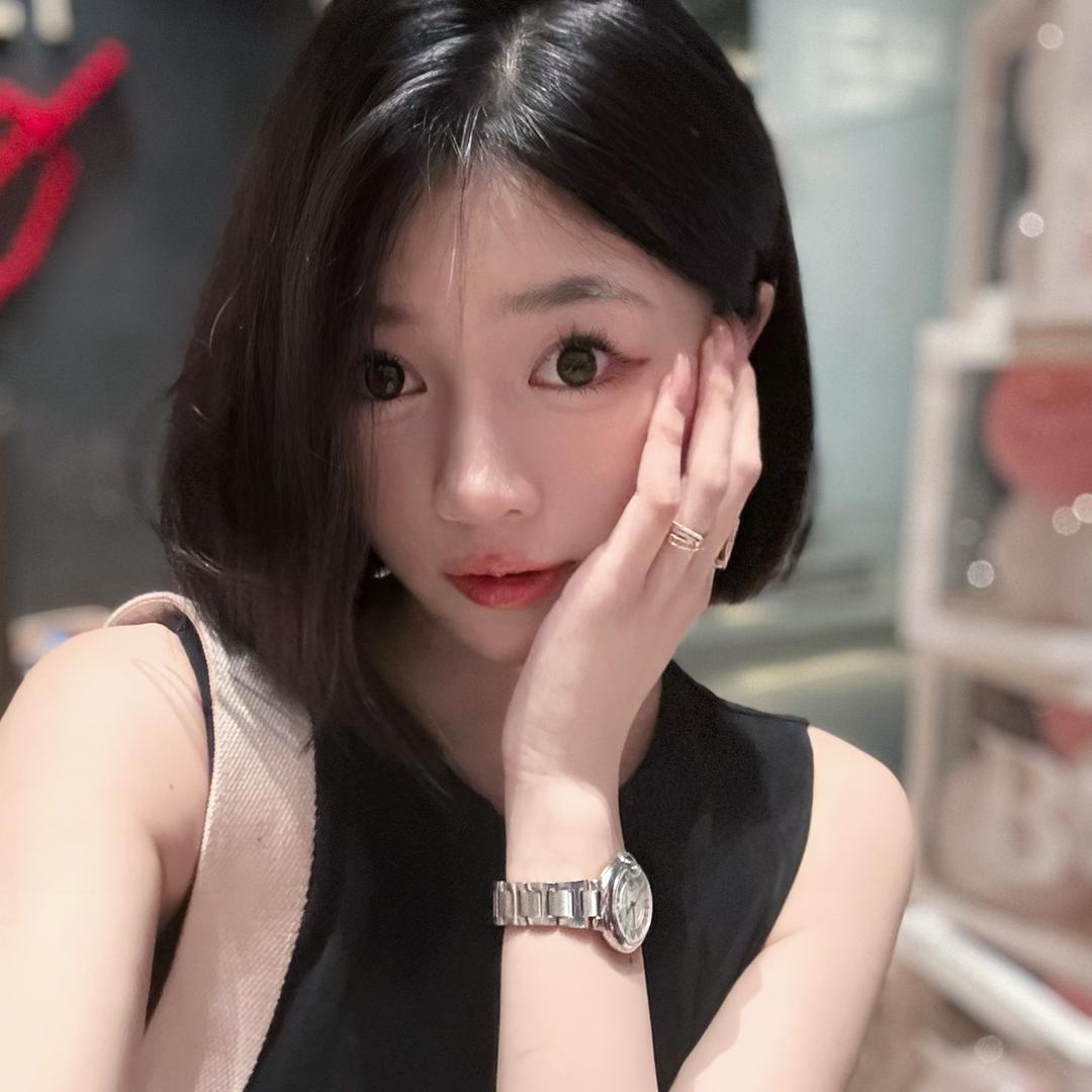 鱼鱼安𝐀𝐘𝐔𝐘𝐔𝐀