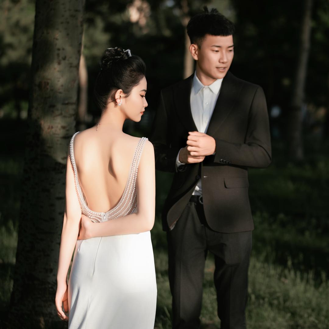 小J