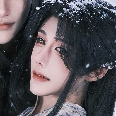初壹（上镜变馒头版）