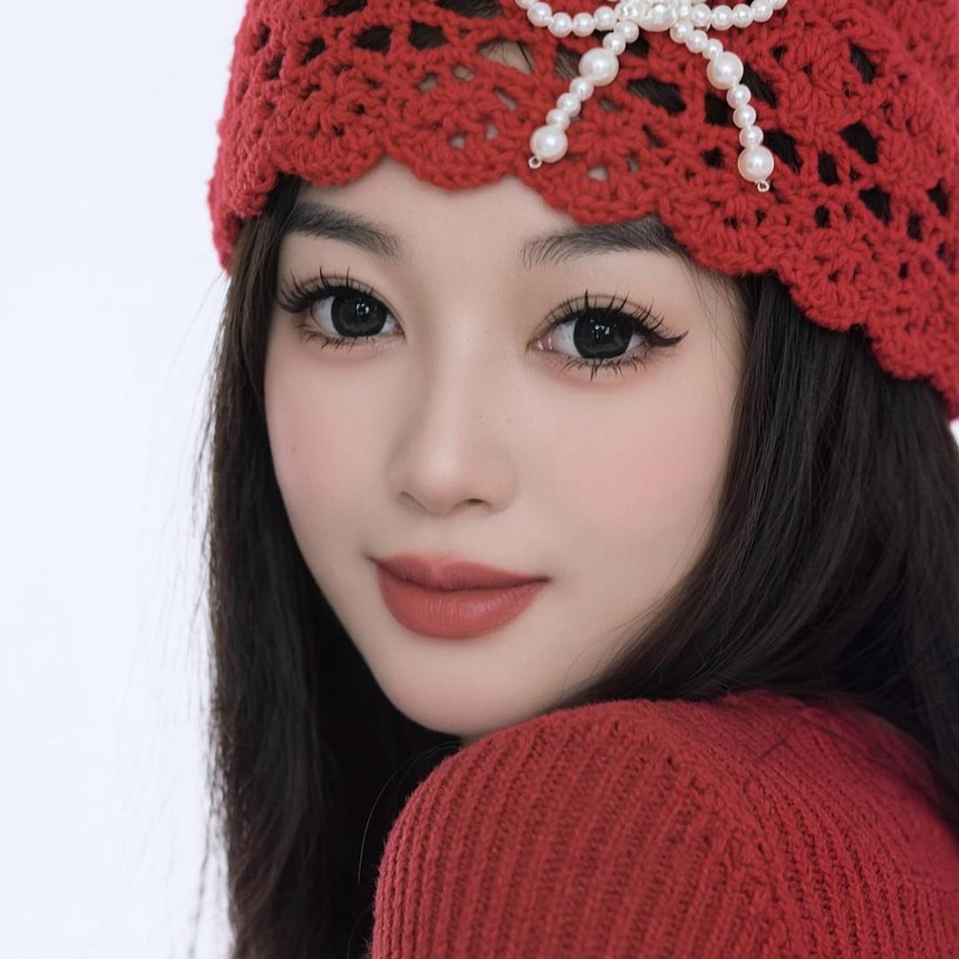 搓指甲的美羊羊’