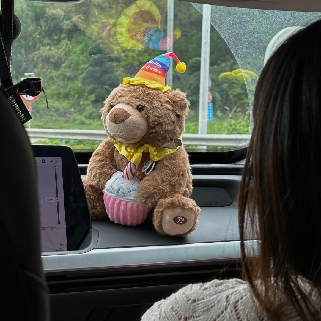 看你太久被风吹迷了眼😌