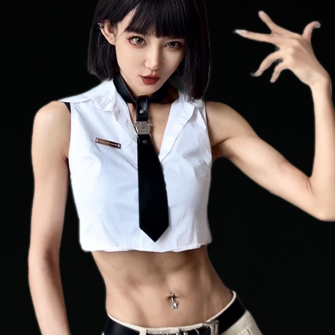 成霸天（卖代餐的疯子奸商）