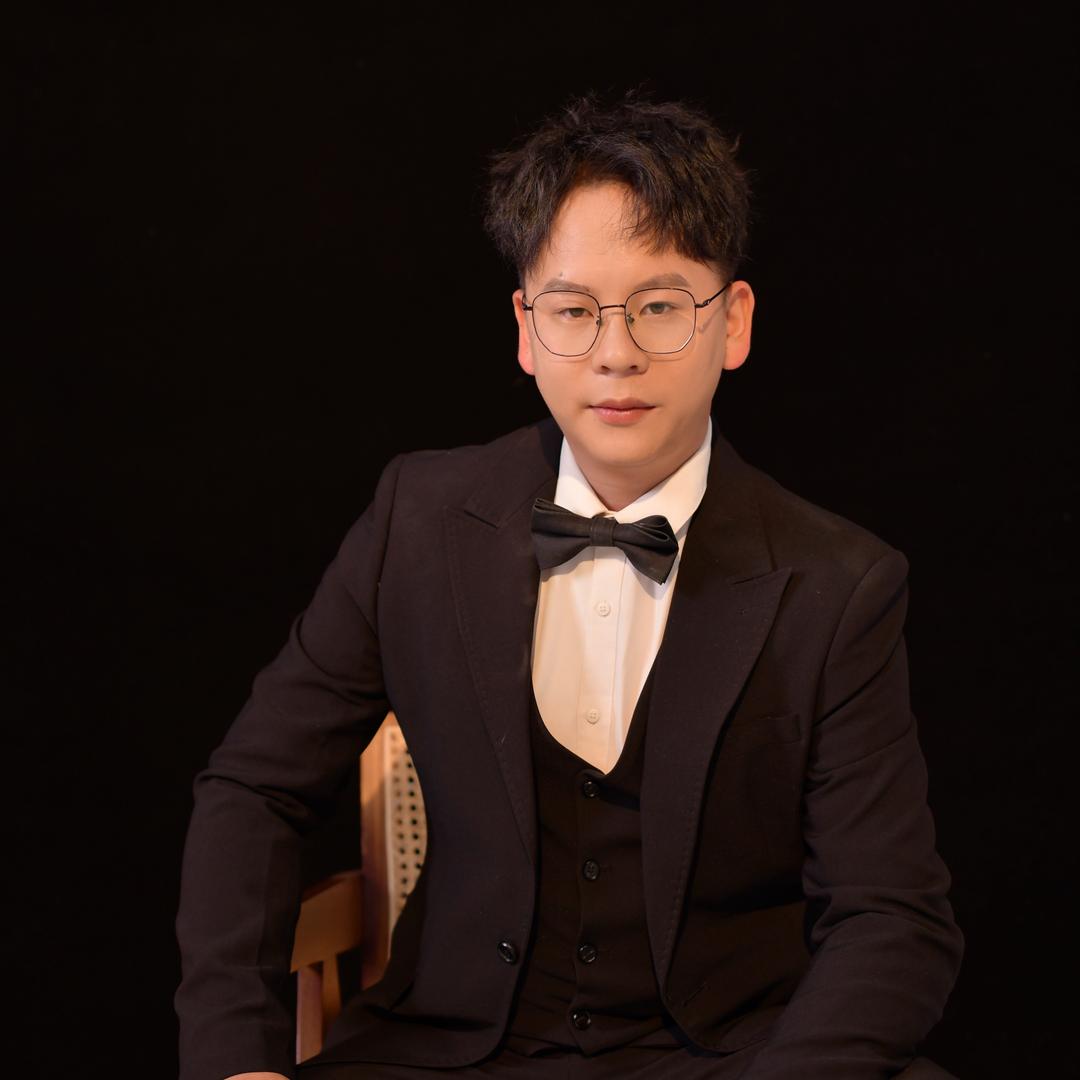 文山「法拍」刘超