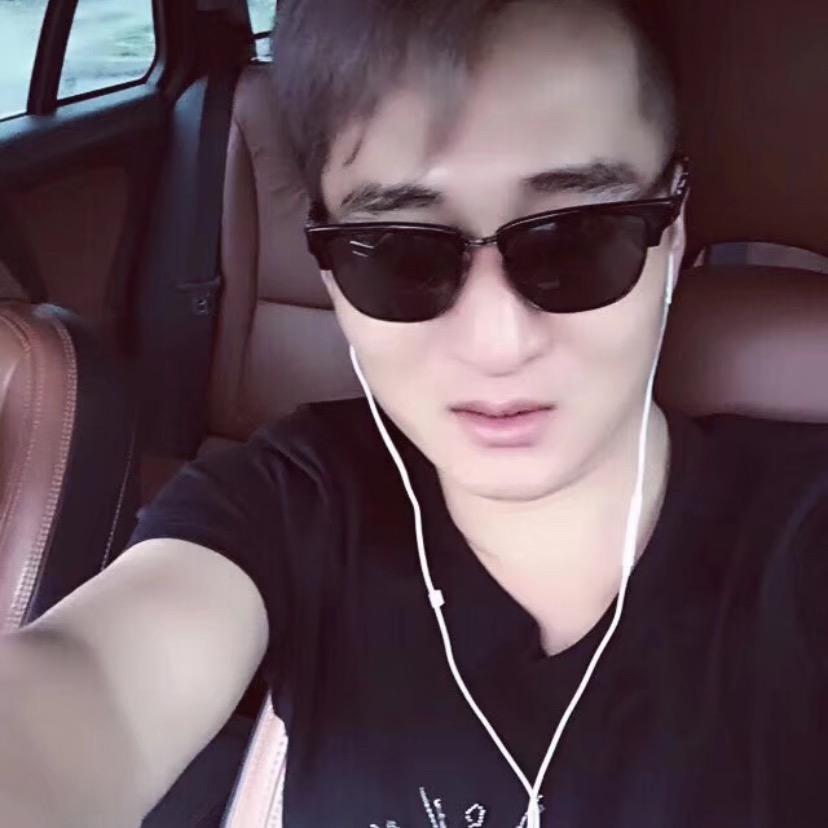 8️⃣0️⃣后的大叔