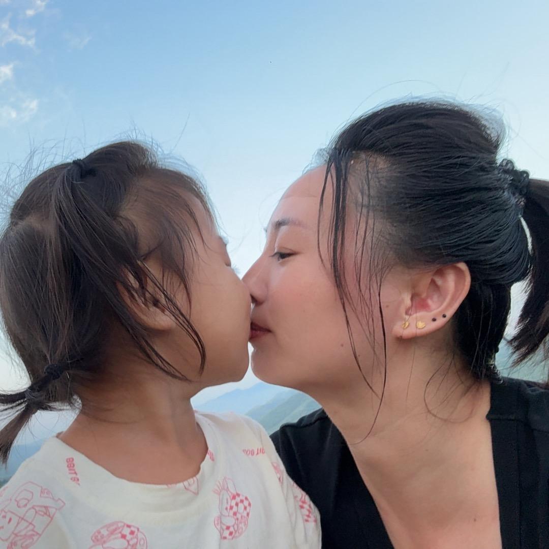 乐❤️甜妈咪🌹🌹