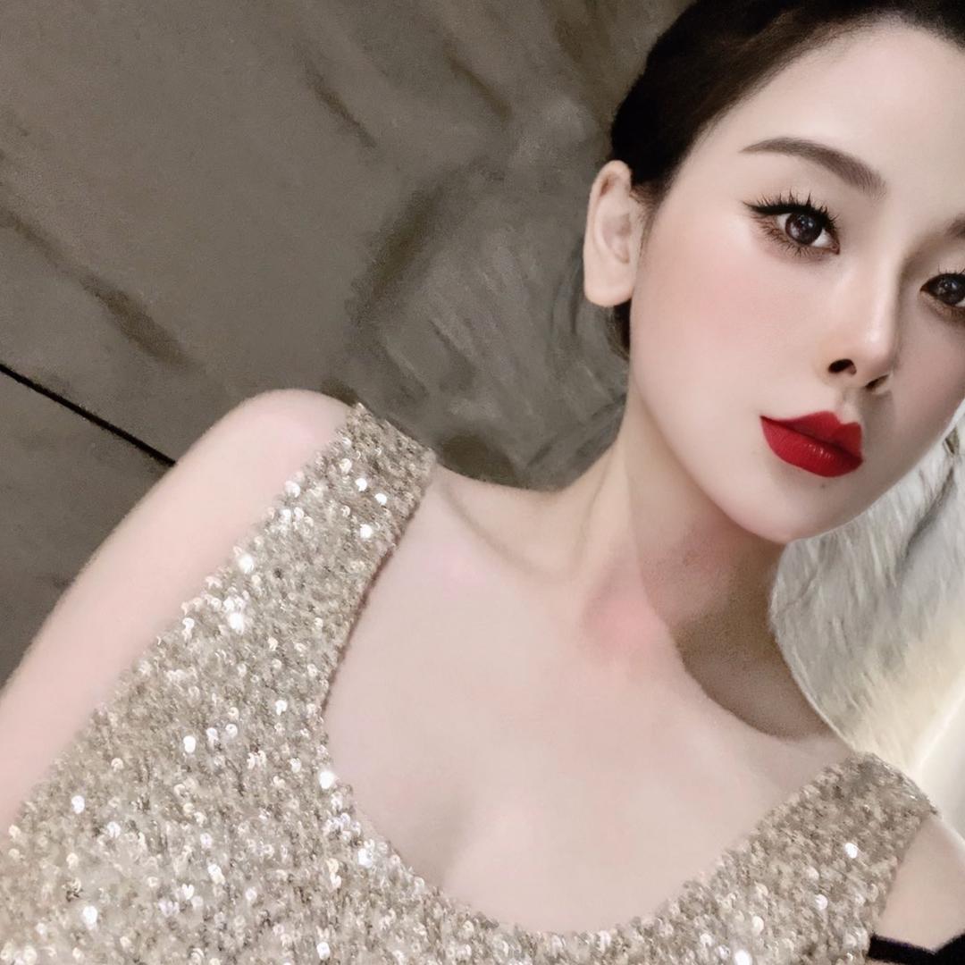 FANGNAI芳奈美业丨FANNY