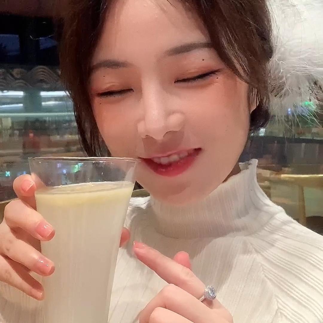 77学姐（深圳邓紫棋）