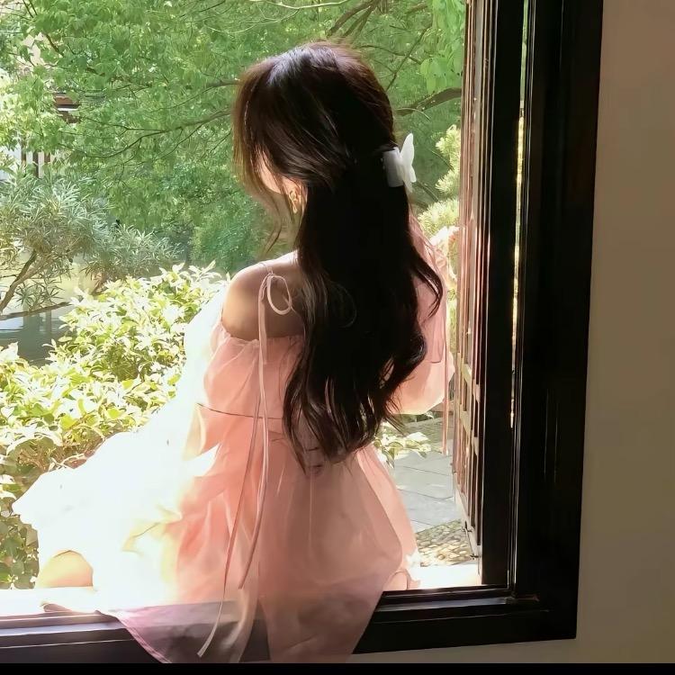佩佩 美妆