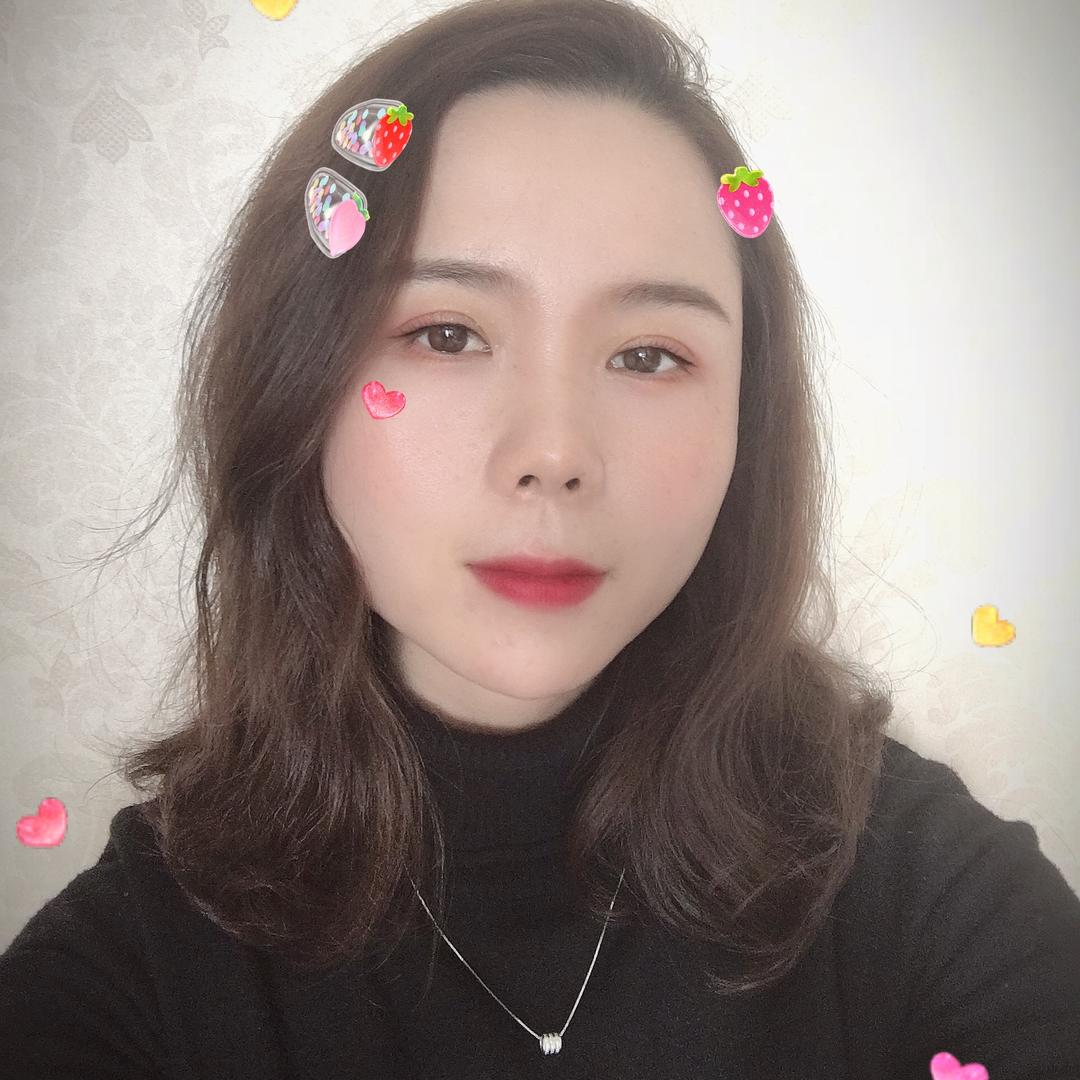 卖柜子的小丫头👀