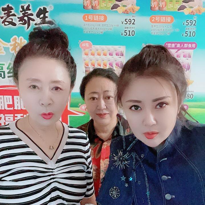 肥肥.